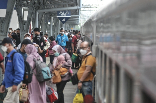 Gelombang Arus Balik via Kereta Api Masih Tinggi