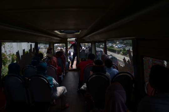 Serunya Keliling Ibu Kota Gratis dengan Bus Tingkat Beratap Terbuka Transjakarta