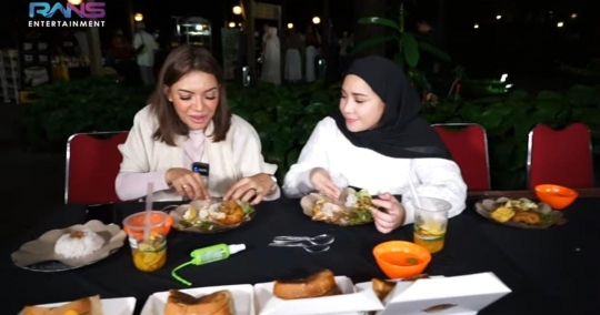 Potret Nagita Slavina Ajak Najwa Shihab Makan Bareng, Tampil Berhijab Cantik Banget