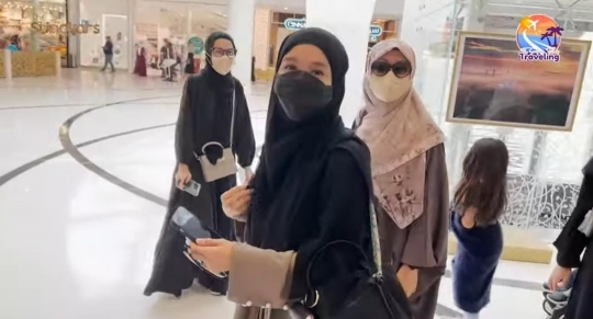 Kangen Banget, 5 Potret Pertemuan Shireen Sungkar & Laudya Cynthia Bella di Abu Dhabi
