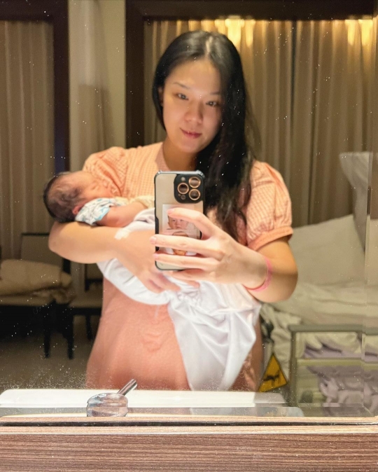 Deretan Foto Baby Austine Anak Ketiga Chef Devina Hermawan, Lucu dan Menggemaskan