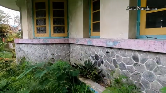 Potret Rumah Megah Terbengkalai, Bekas Tempat Gantung Diri Jadi Terkenal Angker