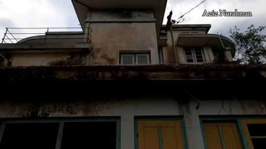 Potret Rumah Megah Terbengkalai, Bekas Tempat Gantung Diri Jadi Terkenal Angker