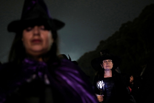 Mendatangi Pertemuan Para Penyihir di Brasil
