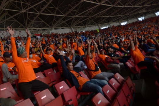 Ribuan Buruh Padati Aksi May Day Fiesta 2022 di Stadion GBK