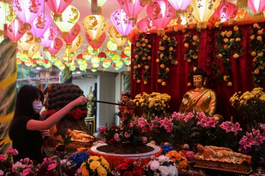 Perayaan Waisak Berlangsung Hikmat di Vihara Avalokitesvara Pondok Cabe