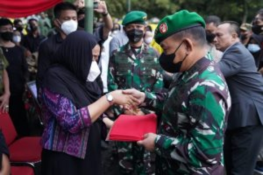 TNI AD Berduka, Ini Hormat Terakhir Kasad Dudung ke Perwira Tinggi yang Berpulang