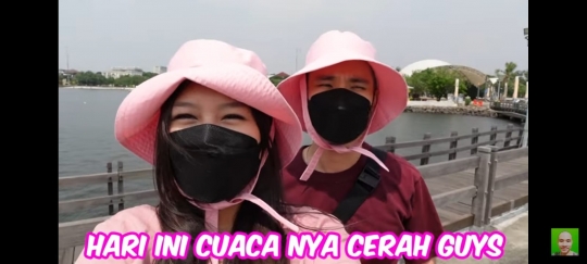 5 Potret Romantis Sisca Kohl dan Jess No Limit, Makan Sambil Suap-suapan