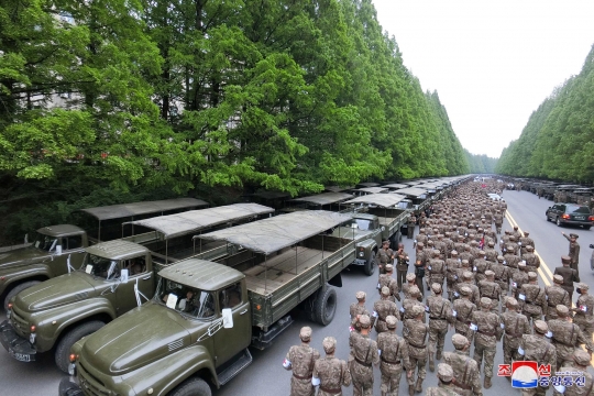 Ribuan Pasukan Militer Korut Diterjunkan untuk Tangani Covid-19