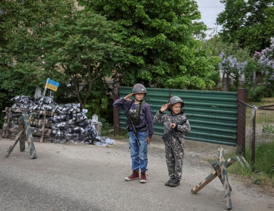 Aksi Tentara Cilik Ukraina