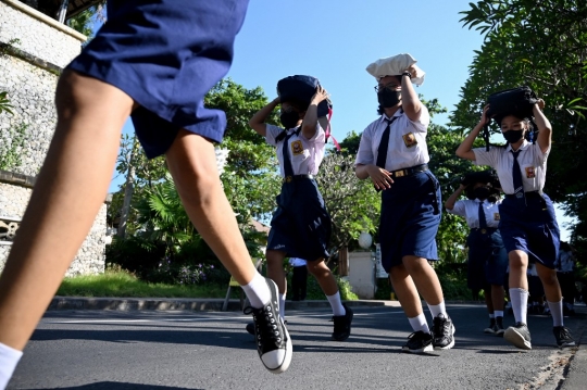 Melatih Siswa di Bali Agar Tak Panik Hadapi Gempa dan Tsunami