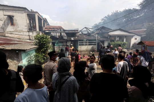 Puluhan Rumah di Kebayoran Lama Hangus Terbakar, 27 Mobil Pemadam Diterjunkan