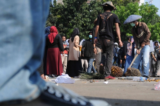 Massa Basmi KKN Tuntut Pemerintah Tuntaskan Kasus Ekspor CPO