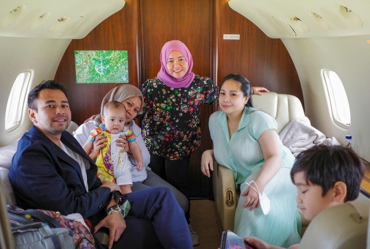 5 Potret Lala Naik Private Jet saat Perjalanan di Italia Bersama Keluarga Raffi Ahmad
