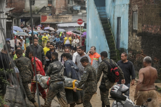 Penampakan Tanah Longsor yang Tewaskan 35 Orang di Brasil