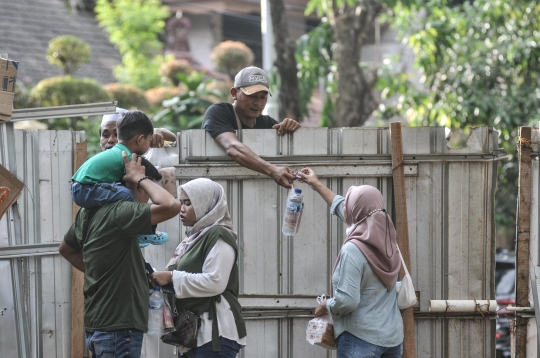 Pengunjung Tebet Eco Park Membeludak