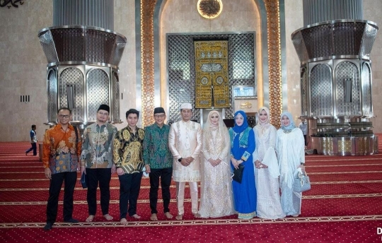 5 Potret Pernikahan Juliana Moechtar dengan Letkol TNI, Penampilannya Cantik Banget