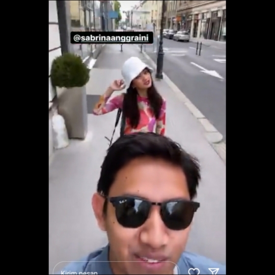 6 Potret Belva dan Sabrina Jalan-jalan di Slovenia, Romantis Banget