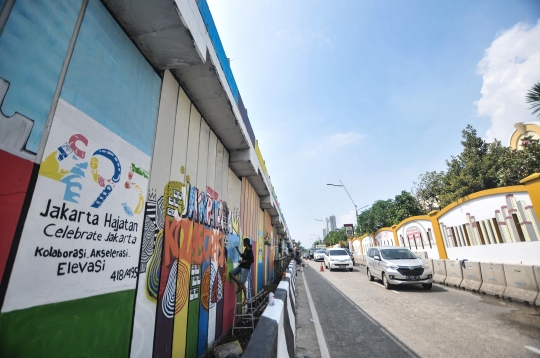 Warna-warni Mural di Flyover Ancol Sambut HUT DKI Jakarta