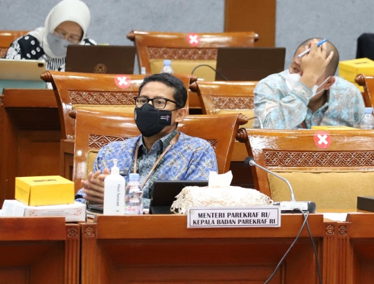 Menparekraf Sandiaga Uno Beberkan Rencana Program Tahun 2023 di Depan DPR