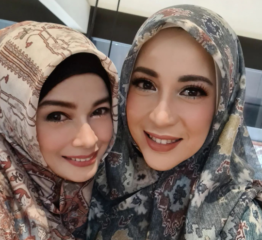 Jarang Tampil di Layar Kaca, Ini Potret Terbaru Jihan Fahira Tetap Cantik & Awet Muda