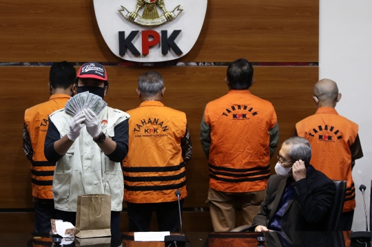 Ekspresi Mantan Wali Kota Yogyakarta saat Ditahan KPK