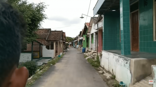 Potret Suasana Lokalisasi di Siang Hari, Rupanya Tetap Ada yang Order dan Mangkal