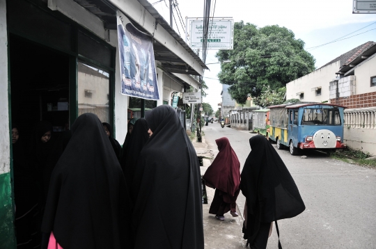 Melihat Lebih Dekat Pesantren Ukhuwah Islamiyyah Khilafatul Muslimin