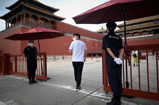 Kota Terlarang China Kembali Dibuka
