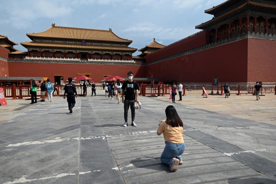 Kota Terlarang China Kembali Dibuka