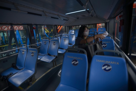 Penampakan Bus Listrik Transjakarta Saat Diluncurkan