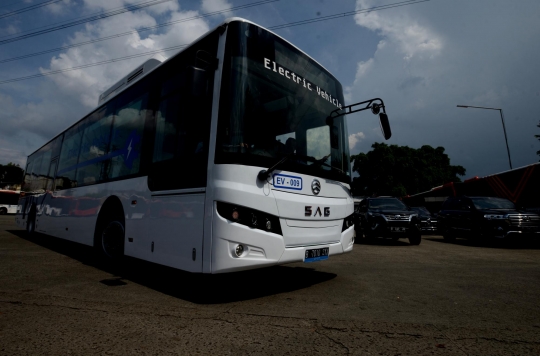 Penampakan Bus Listrik Transjakarta Saat Diluncurkan