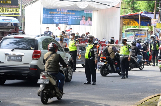 Ratusan Kendaraan Terjaring Razia Pajak STNK di Depok