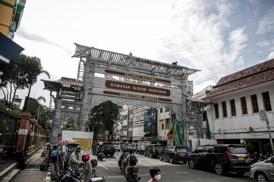 Pembangunan Gapura Chinatown Jakarta di Glodok