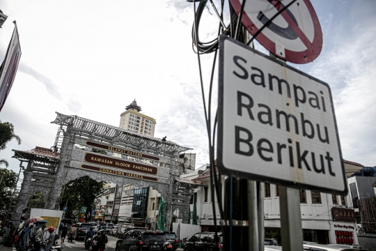 Pembangunan Gapura Chinatown Jakarta di Glodok