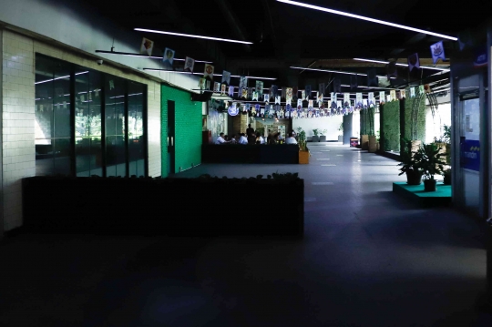 Potret Plaza Semanggi yang Sepi Aktivitas