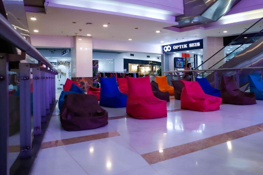 Potret Plaza Semanggi yang Sepi Aktivitas