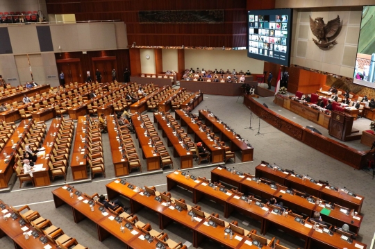 DPR Tetapkan Anggota DKPP 2022-2027