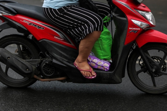 Pengguna Motor Diimbau Tidak Memakai Sandal Jepit Saat Berkendara