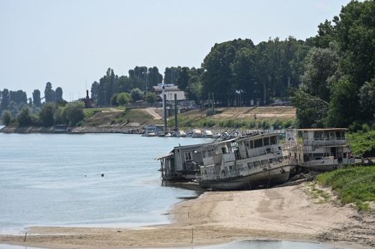 Kemunculan Kapal Korban Perang Dunia II di Tengah Kekeringan Parah di Sungai Italia
