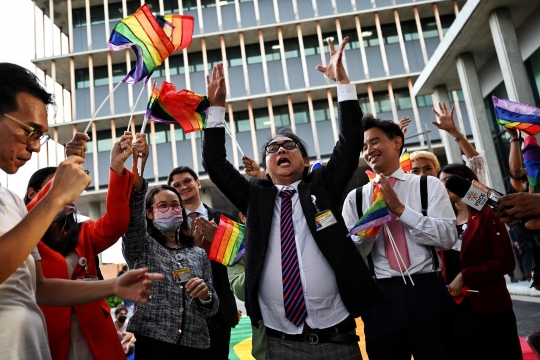 Selangkah Lagi Thailand Legalkan Pernikahan Sesama Jenis