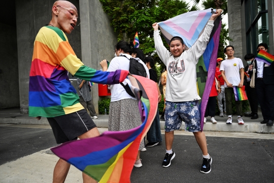 Selangkah Lagi Thailand Legalkan Pernikahan Sesama Jenis