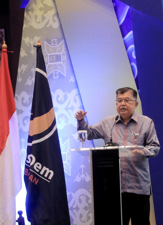 Jusuf Kalla Bicara Keromantisan Tahun Politik 2022 di Rakernas Nasdem