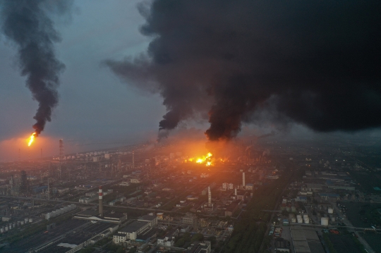 Kebakaran Pabrik Kimia di Shanghai, 1 Orang Tewas