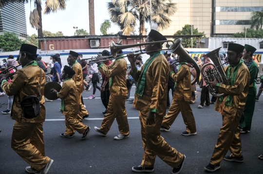 Kemeriahan Pawai Kesenian Betawi Sambut HUT DKI Jakarta