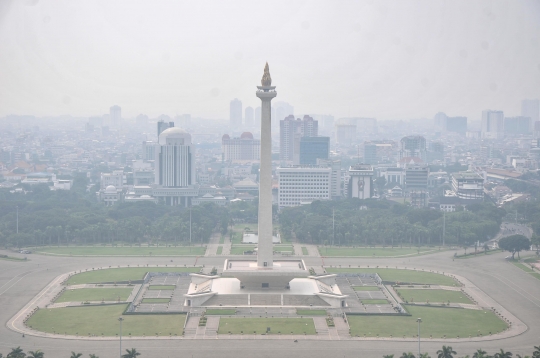 Penampakan Polusi Udara Selimuti Jakarta