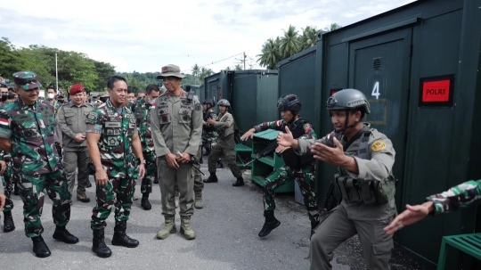 Momen Jenderal TNI Andika Ditemani Dua Kawan Lama Cek Operasi Sikat Teroris di Poso