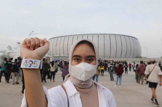 Antusiasme Warga Serbu Perayaan HUT DKI di Jakarta International Stadium