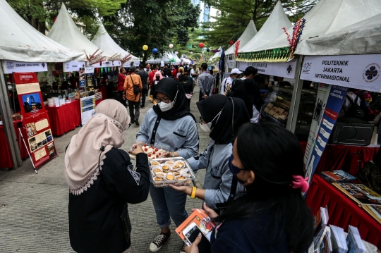 Bazar Kuliner UMKM di HUT DKI Jakarta