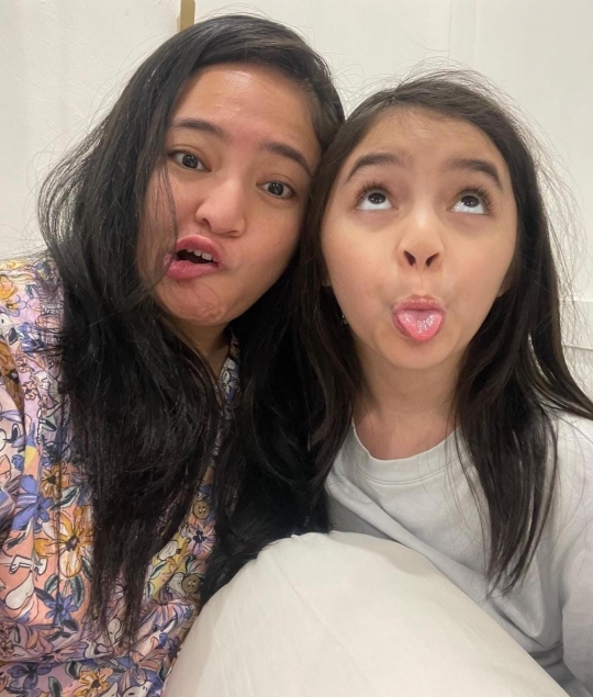 5 Potret Kebersamaan Marshanda dengan Sienna, Ibu dan Anak yang Sama-sama Cantik